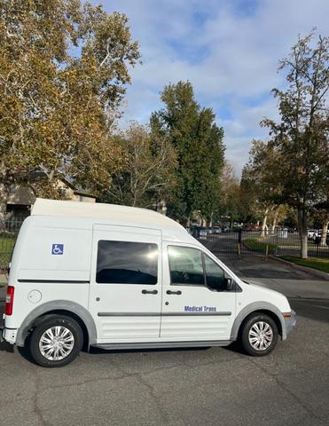 Photo of 2013 White Ford Transit Connect