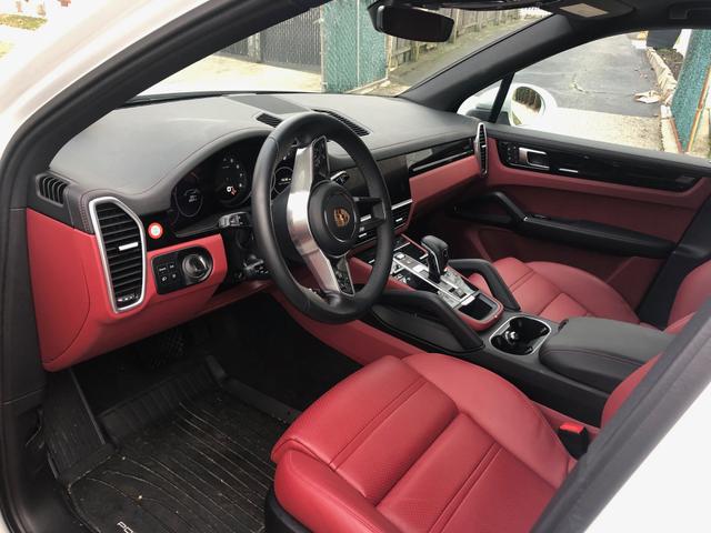 Photo of 2023 White Porsche Cayenne