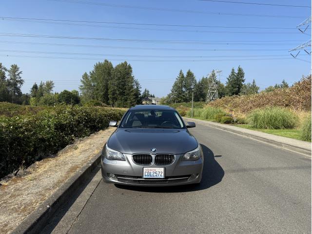 Photo of 2009 Gray BMW 535