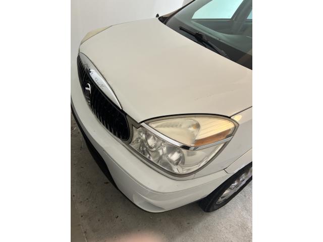 Photo of 2007 White Buick Rendezvous
