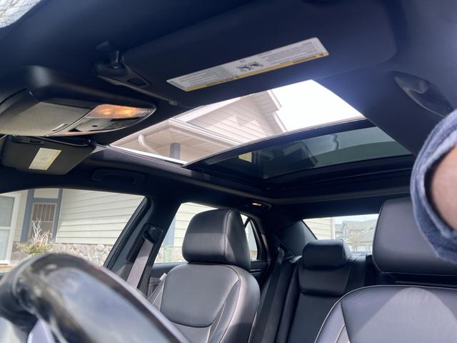 Photo of 2012 White Chrysler 300C