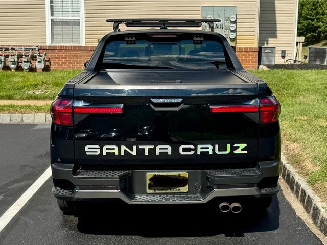 Photo of 2023 Black Hyundai SANTA CRUZ