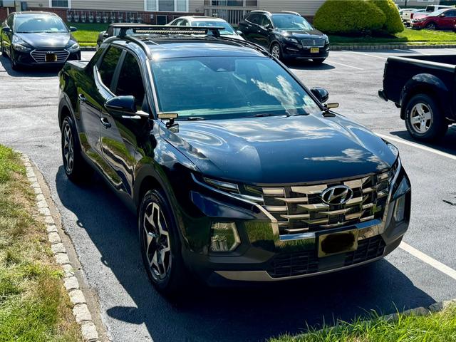 Photo of 2023 Black Hyundai SANTA CRUZ