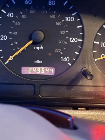 Photo of 2001 Beige Mercedes-Benz M-Class