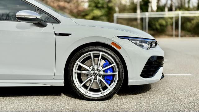 Photo of 2024 White Volkswagen Golf R