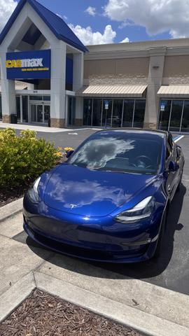Photo of 2022 Blue Tesla Model 3
