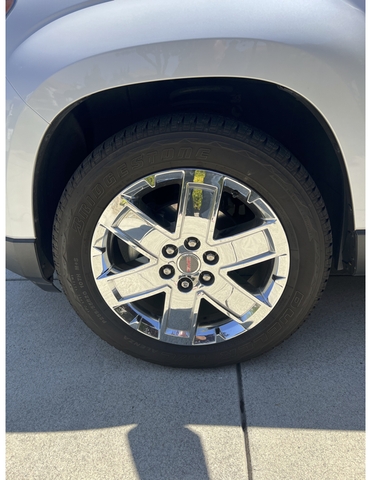 Photo of 2017 White GMC Acadia Limited