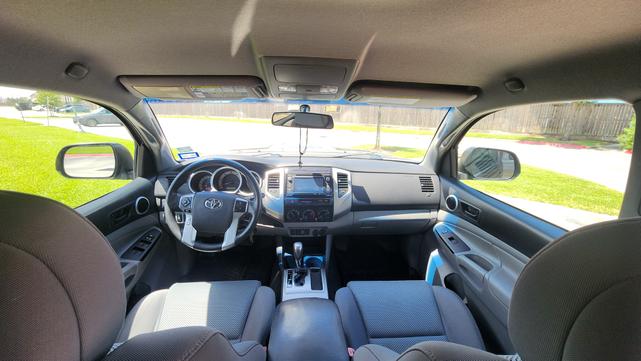 Photo of 2015 Brown Toyota Tacoma