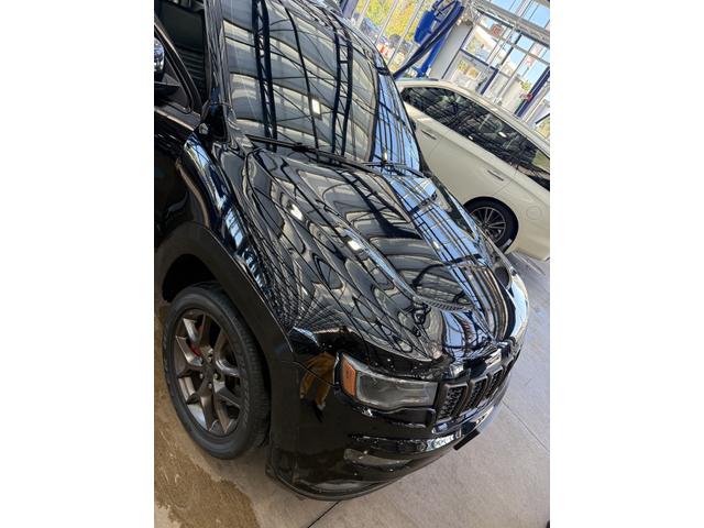 Photo of 2020 Black Jeep Grand Cherokee