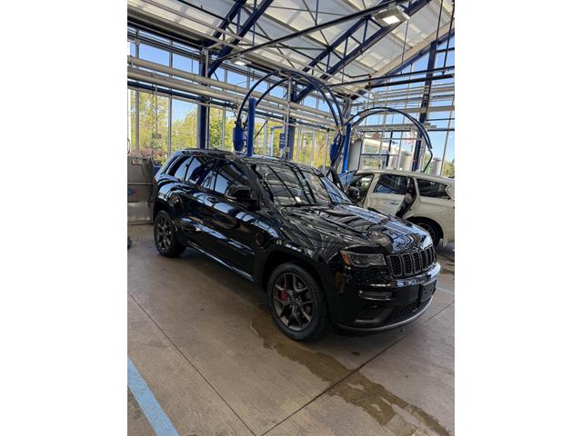Photo of 2020 Black Jeep Grand Cherokee