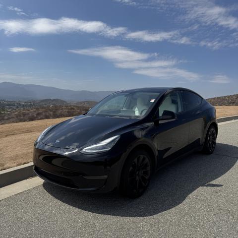 Photo of 2020 Black Tesla Model Y