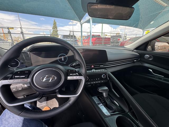 Photo of 2023 Black Hyundai ELANTRA