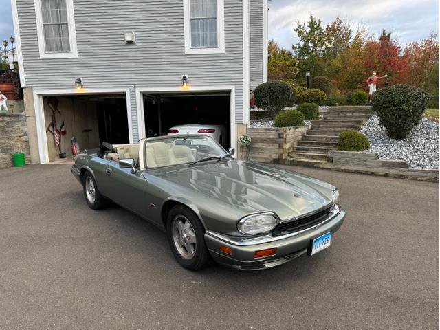 Photo of 1995 Green Jaguar XJS