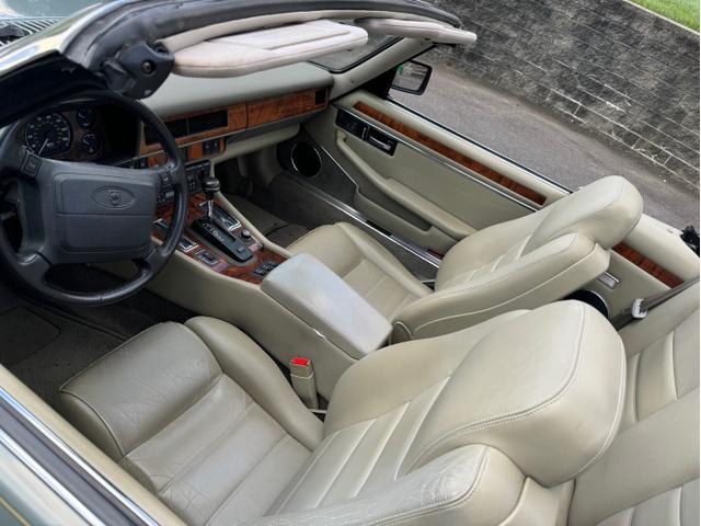 Photo of 1995 Green Jaguar XJS