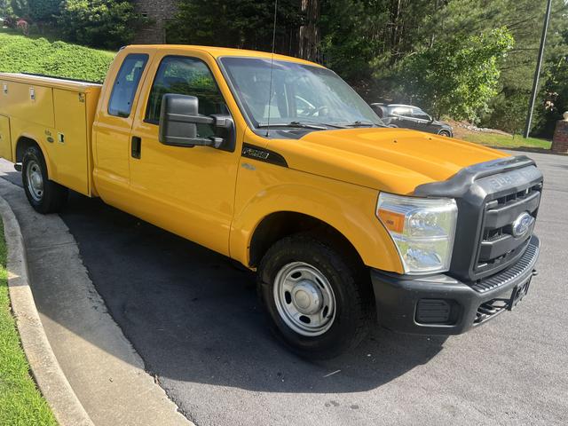 Photo of 2013 Yellow Ford F-250