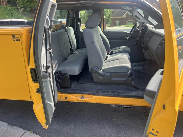 Photo of 2013 Yellow Ford F-250