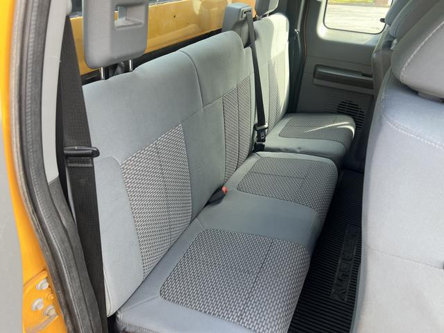 Photo of 2013 Yellow Ford F-250