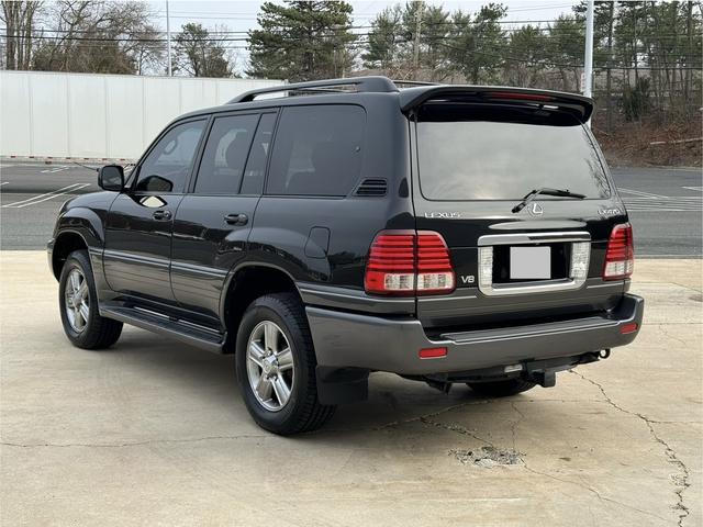 Photo of 2006 Black Lexus LX 470