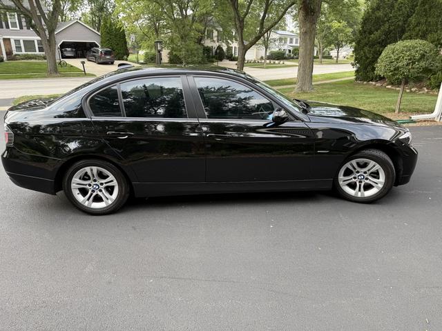 Photo of 2008 Black BMW 328