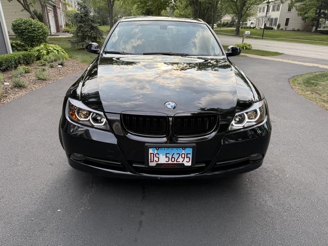 Photo of 2008 Black BMW 328