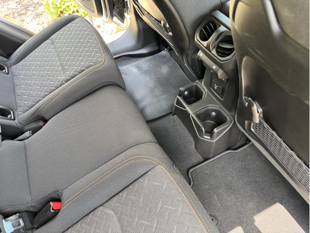 Photo of 2024 Gray Jeep Gladiator