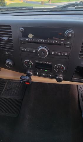 Photo of 2011 White GMC Sierra 1500