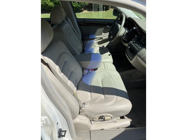 Photo of 2003 White Cadillac DeVille