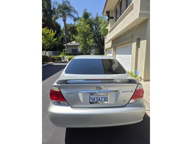 Photo of 2005 Silver Toyota Camry