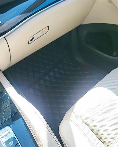 Photo of 2020 Red Mercedes-Benz GLE 350