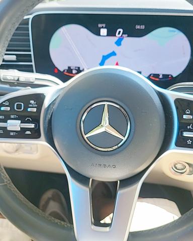 Photo of 2020 Red Mercedes-Benz GLE 350