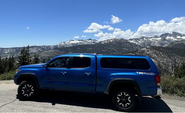 Photo of 2017 Blue Toyota Tacoma