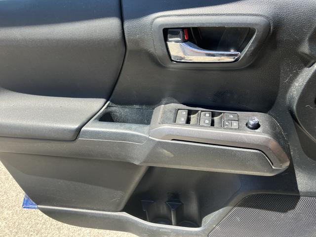 Photo of 2017 Blue Toyota Tacoma