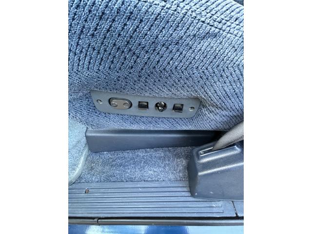 Photo of 1999 Blue Chevrolet Tahoe
