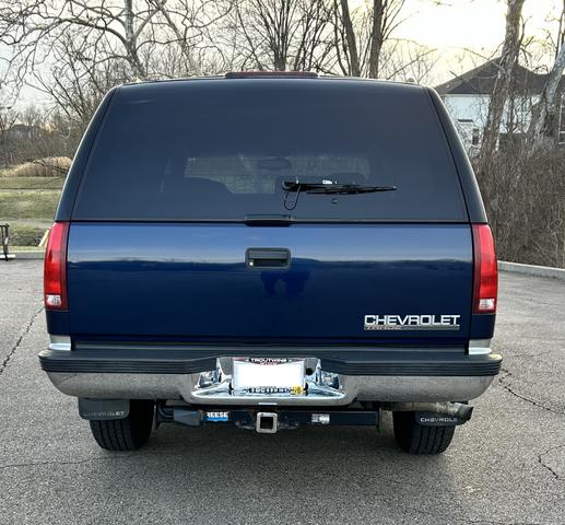 Photo of 1999 Blue Chevrolet Tahoe