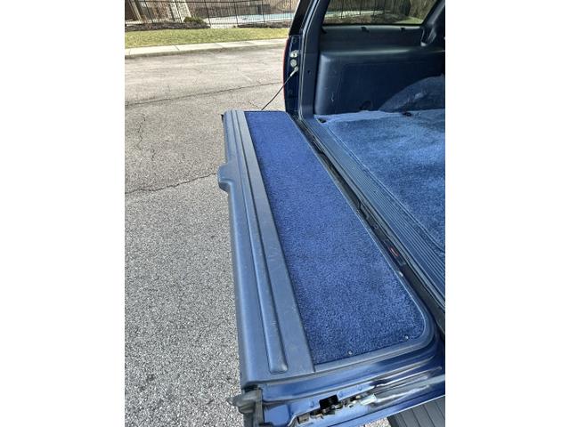 Photo of 1999 Blue Chevrolet Tahoe