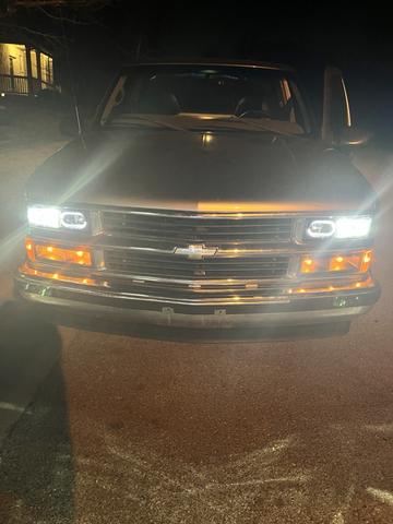 Photo of 1998 Beige Chevrolet 1500