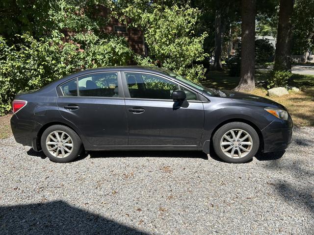 Photo of 2013 Blue Subaru Impreza