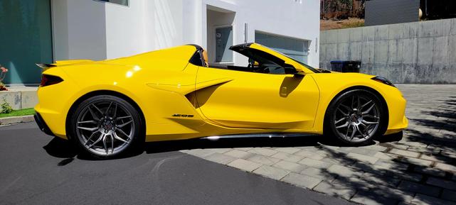 Photo of 2025 Yellow Chevrolet Corvette