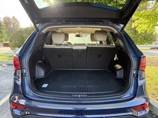 Photo of 2017 Blue Hyundai Santa Fe Sport