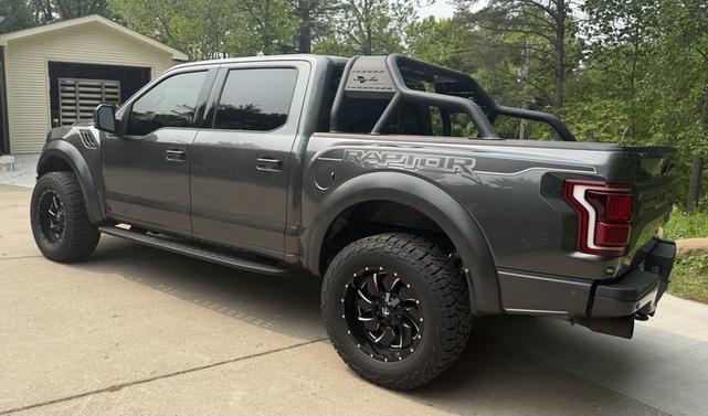 Photo of 2019 Gray Ford F-150
