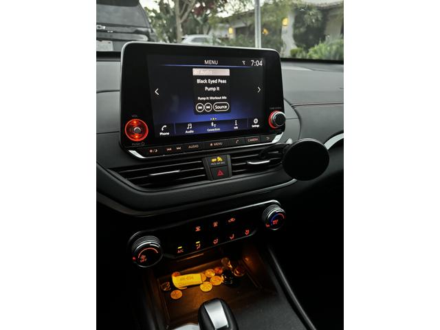 Photo of 2019 Gray Nissan Altima