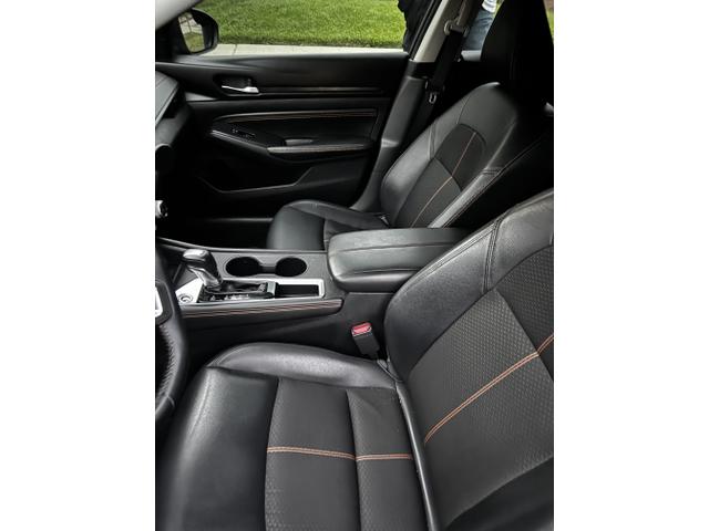 Photo of 2019 Gray Nissan Altima