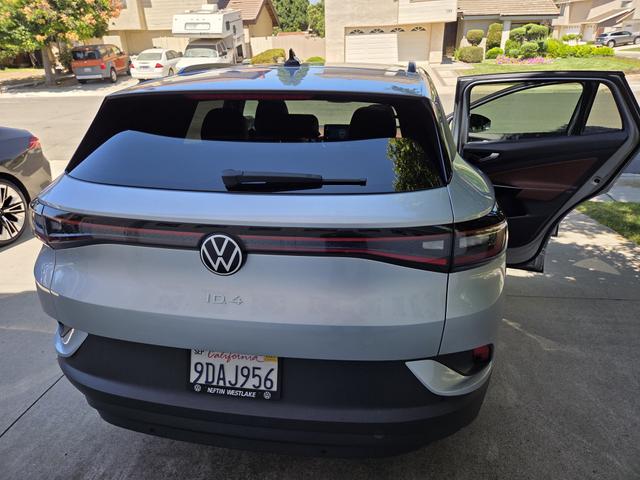 Photo of 2022 Silver Volkswagen ID.4