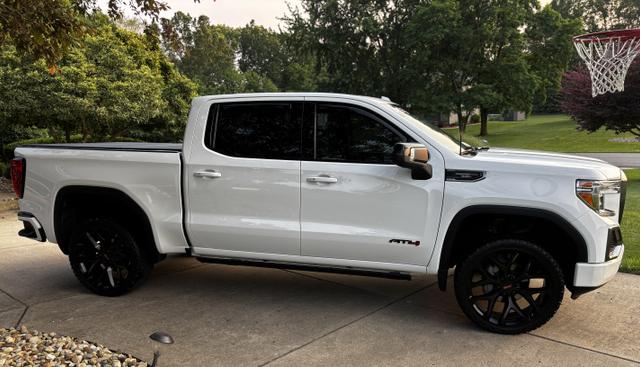 Photo of 2020 White GMC Sierra 1500