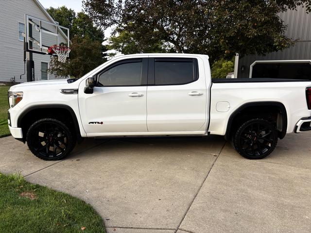 Photo of 2020 White GMC Sierra 1500
