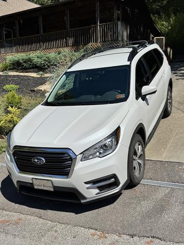 Photo of 2021 White Subaru Ascent
