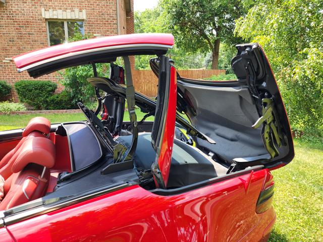 Photo of 2005 Red Mercedes-Benz SL-Class