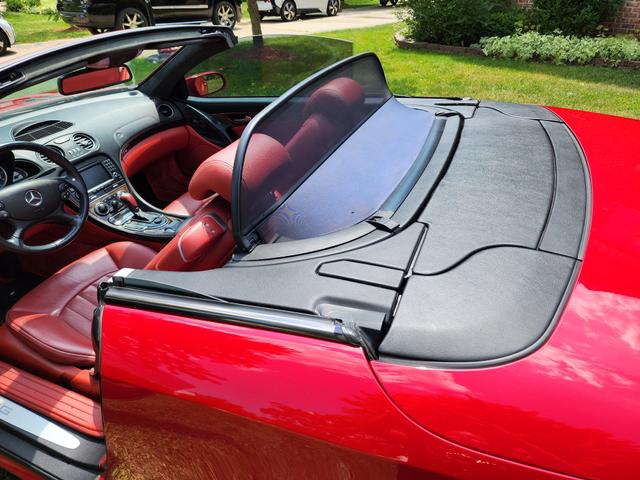 Photo of 2005 Red Mercedes-Benz SL-Class