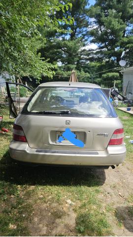Photo of 1995 Gold Honda Accord