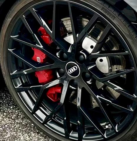 Photo of 2018 Black Audi R8